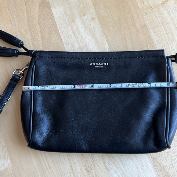 Coach black leather clutch/wristlet - Picture 6 of 7